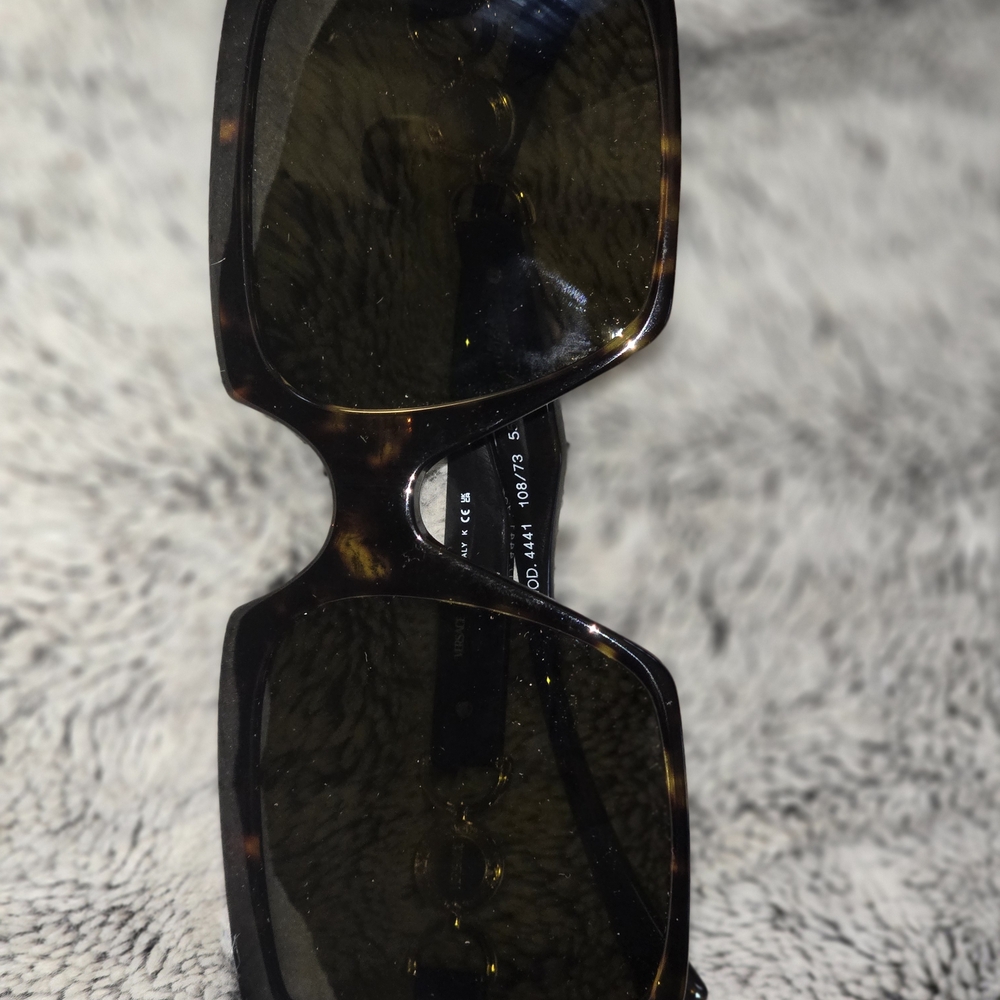Versace Tortoise Shell Sunglasses - Picture 7 of 7